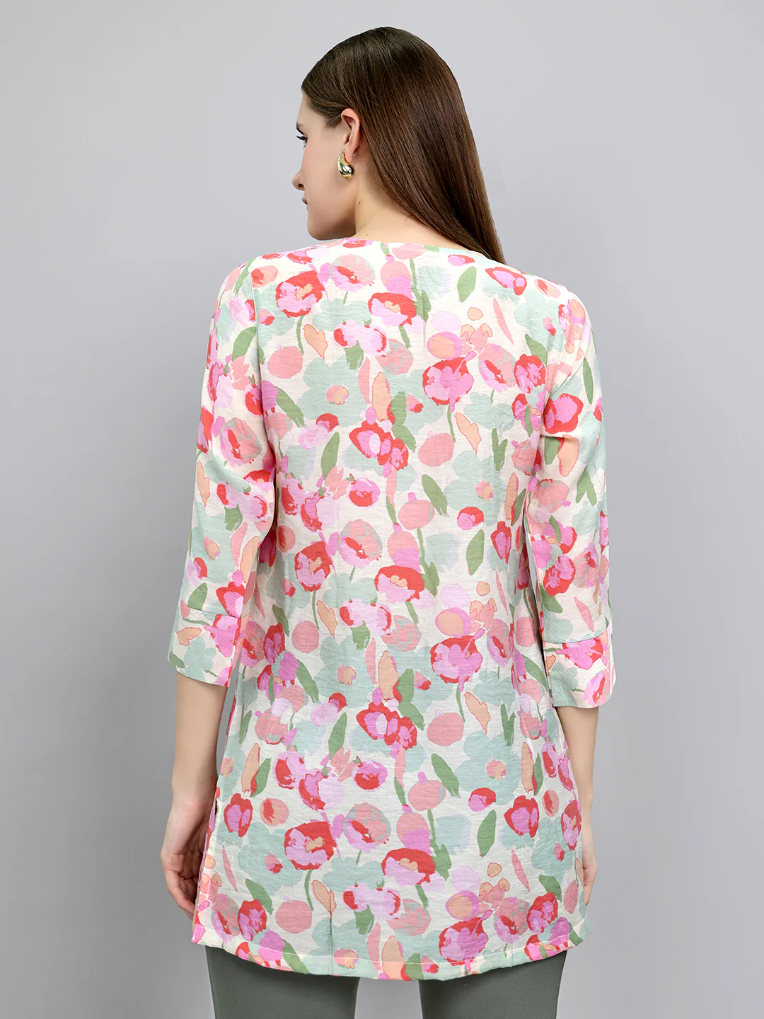 Women Pink Printed Fashion Neck 3/4th Sleeve Kurti - Image 4