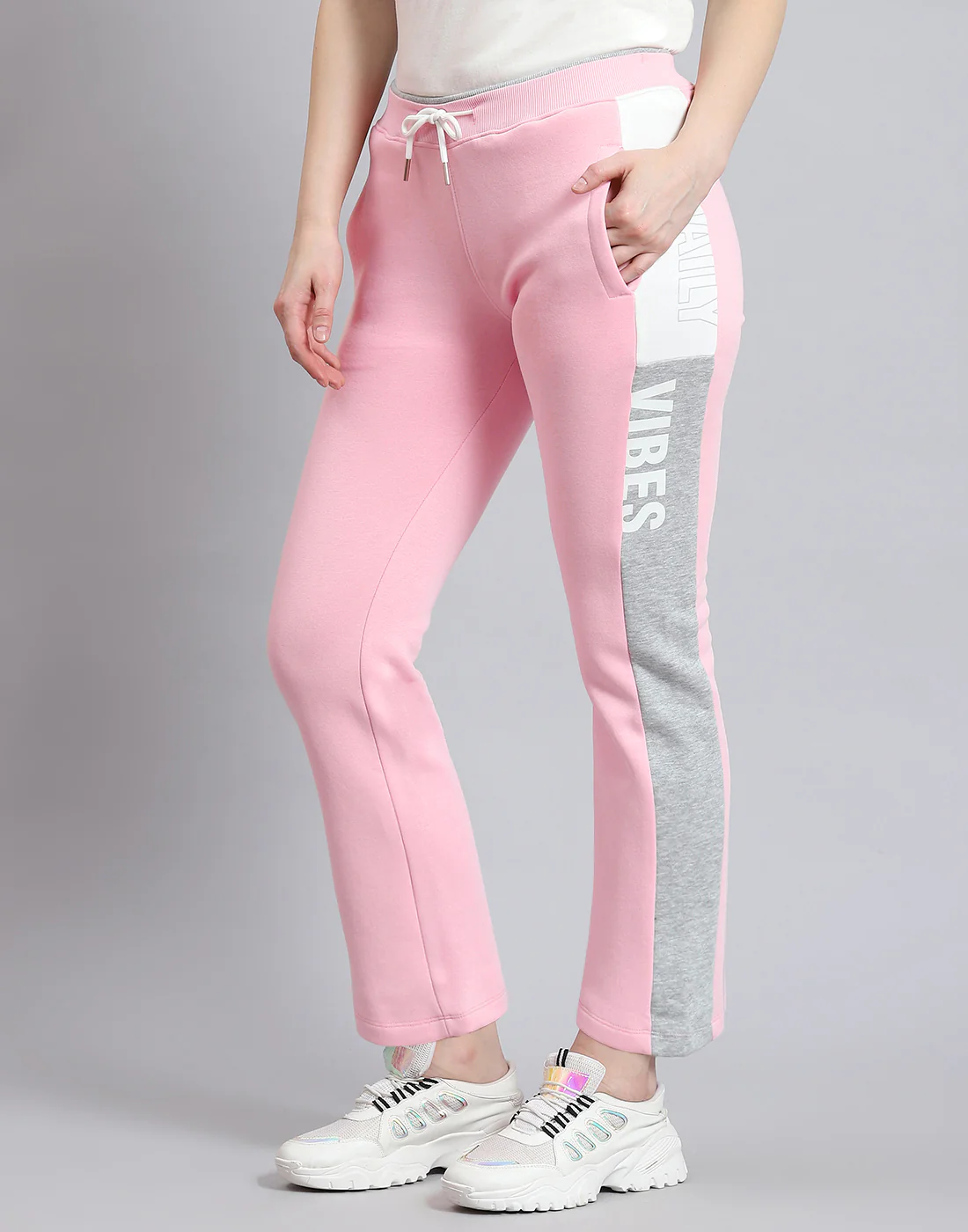 Women Pink Printed Regular Fit Winter Lower - Image 3