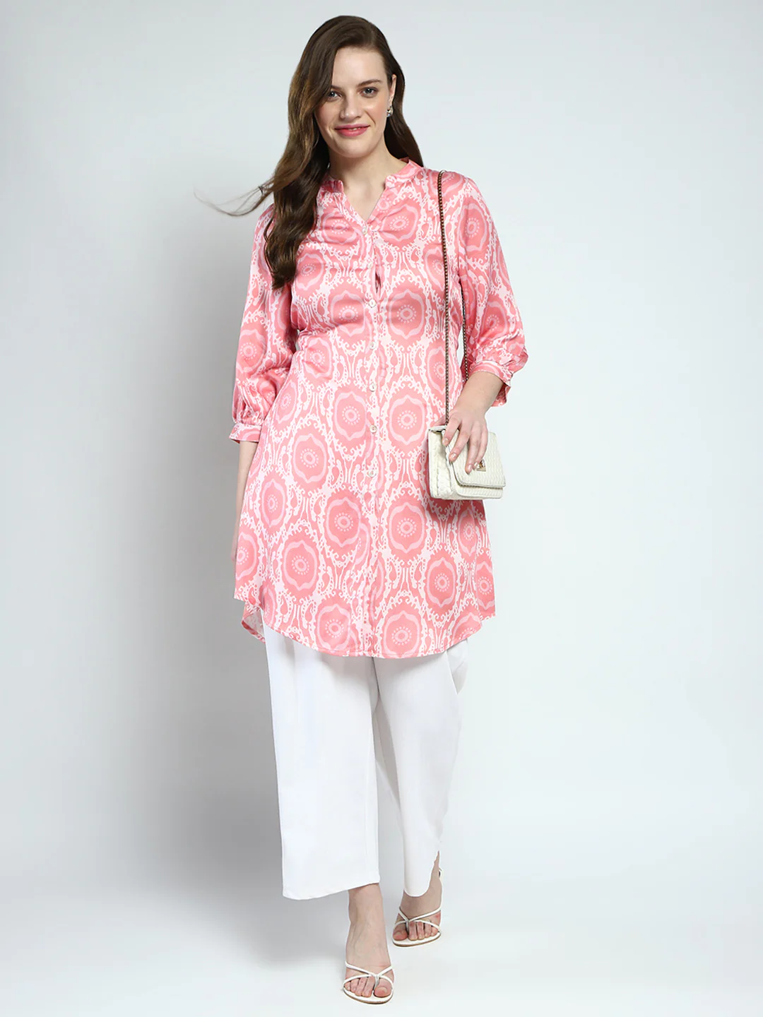 Women Pink Printed Round Neck 3/4th Sleeve Kurti - Image 2