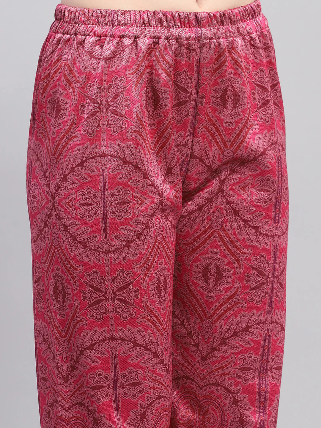 Women Pink Printed Round Neck Full Sleeve Kurti Set for Winter - Image 8