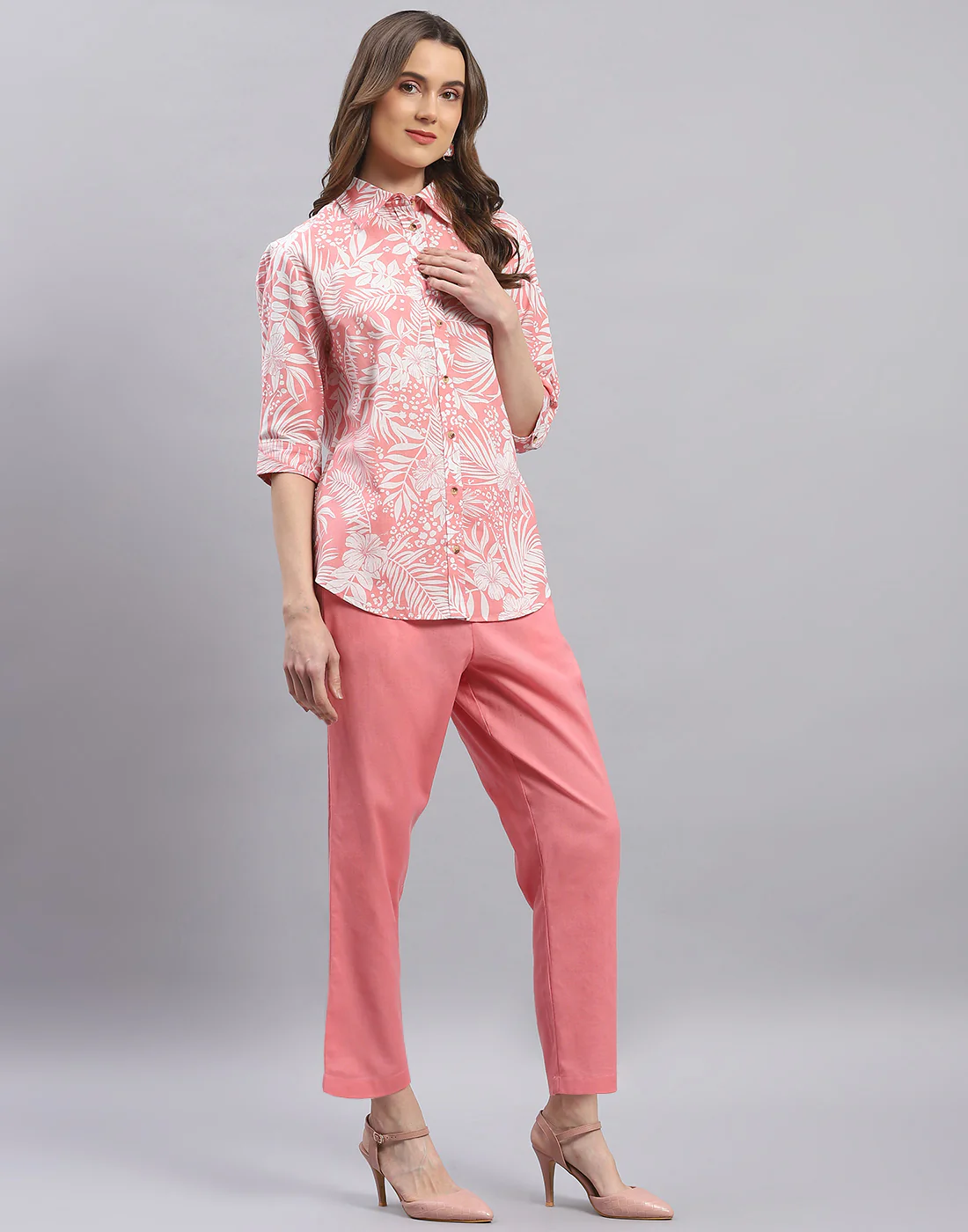 Women Pink Printed Spread Collar Half Sleeve Cords Set - Image 5