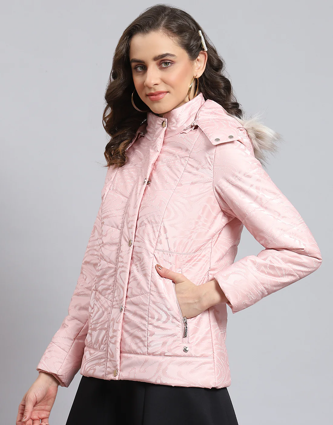 Women Pink Solid Hooded Full Sleeve Jacket - Image 4
