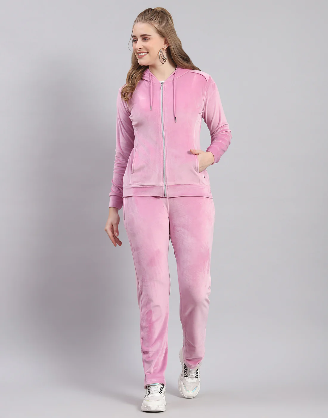 Women Pink Solid Hooded Full Sleeve Tracksuit - Image 2