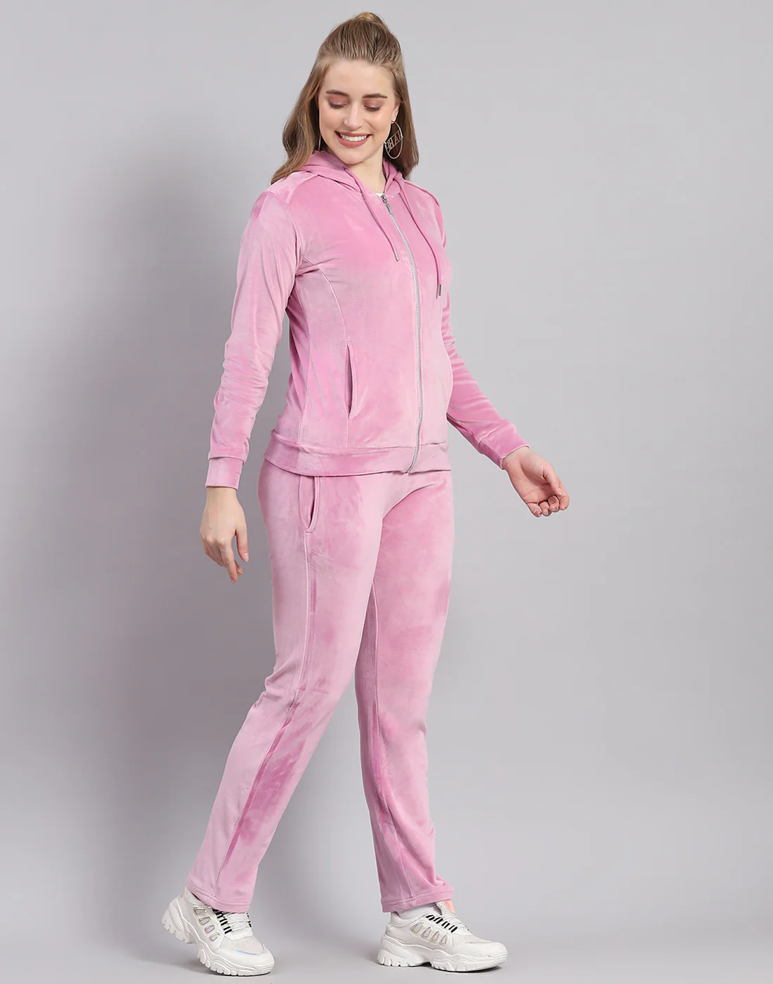 Women Pink Solid Hooded Full Sleeve Tracksuit - Image 4