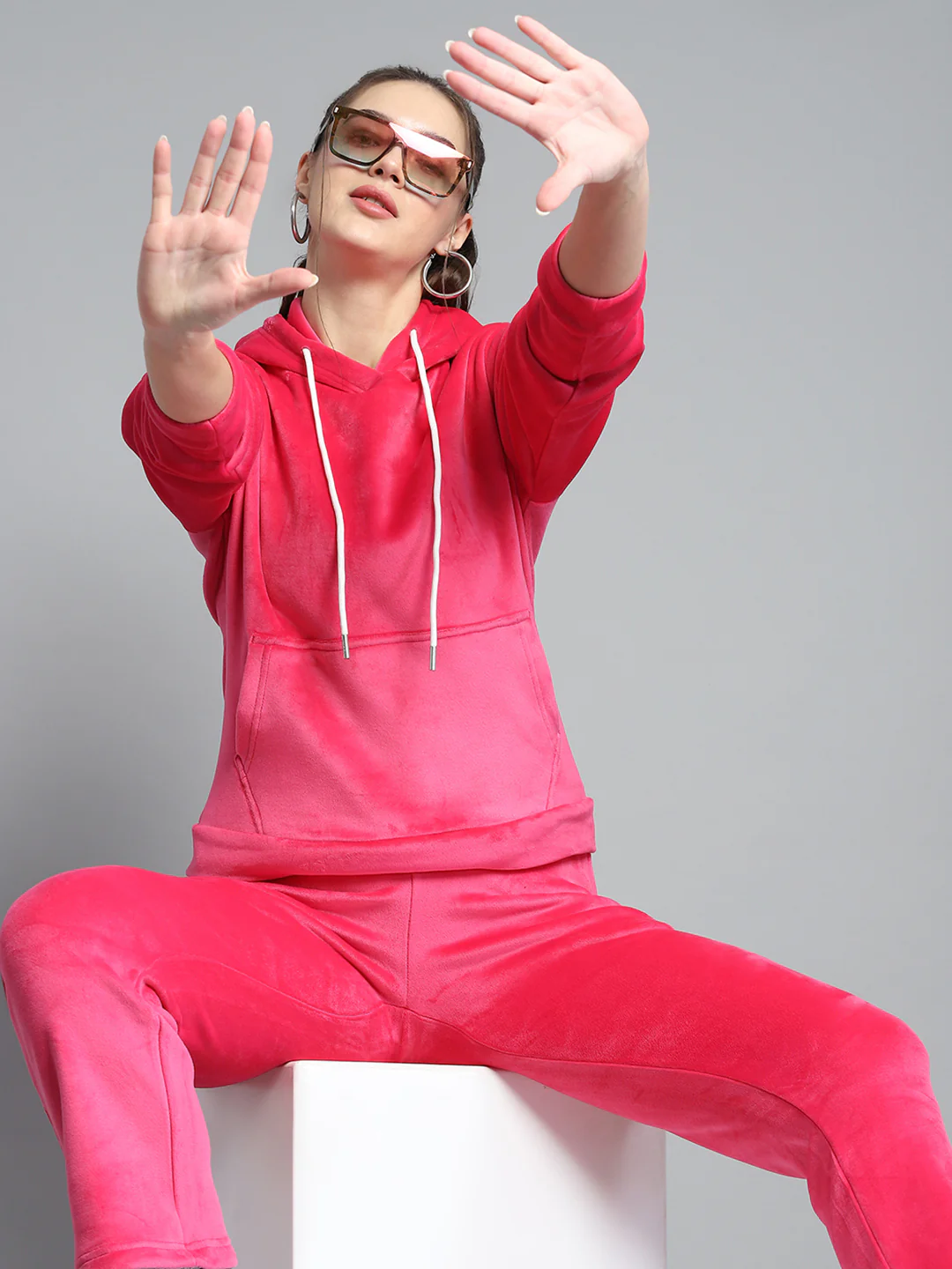 Rock.it Women Pink Solid Hooded Full Sleeve Tracksuit - Image 6