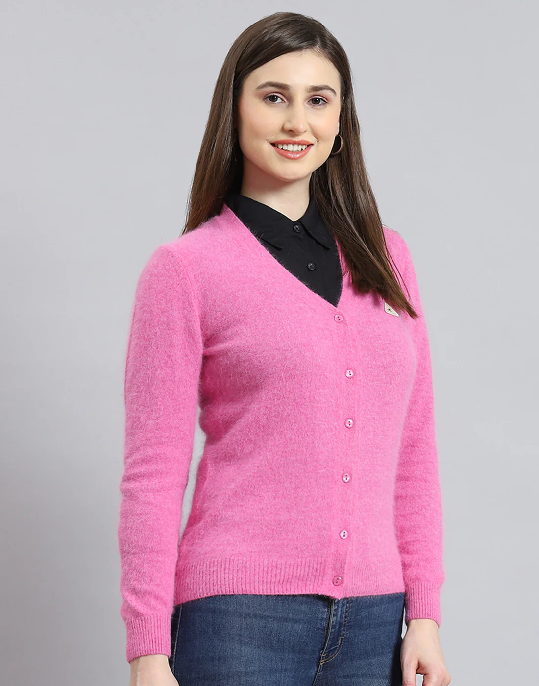 Women Pink Solid V Neck Full Sleeve Cardigan - Image 4