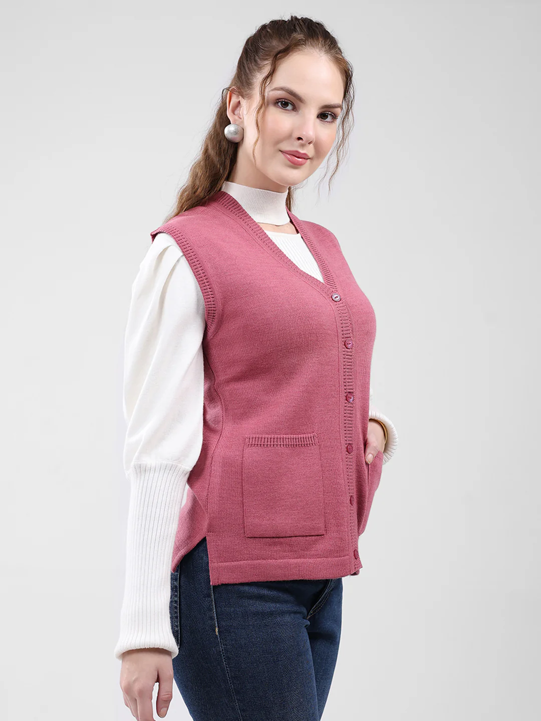 Women Pink Solid V Neck Sleeveless Cardigan - Image 4