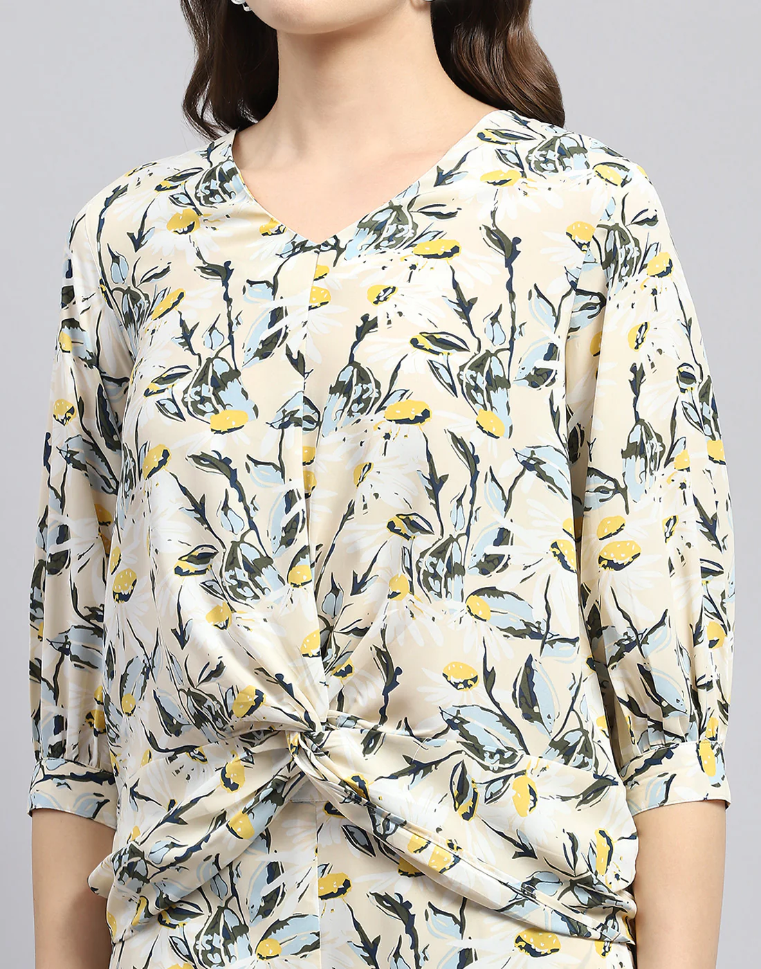 Women Pink & Yellow Floral Print V Neck 3/4 Sleeve Cords Set - Image 4