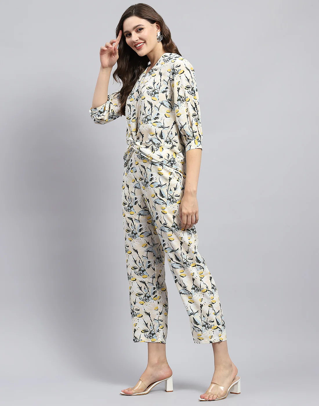 Women Pink & Yellow Floral Print V Neck 3/4 Sleeve Cords Set - Image 5