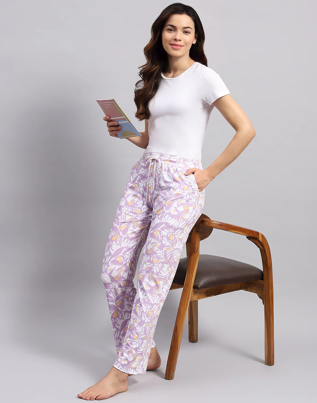 Women Purple Printed Regular Fit Lower - Image 2