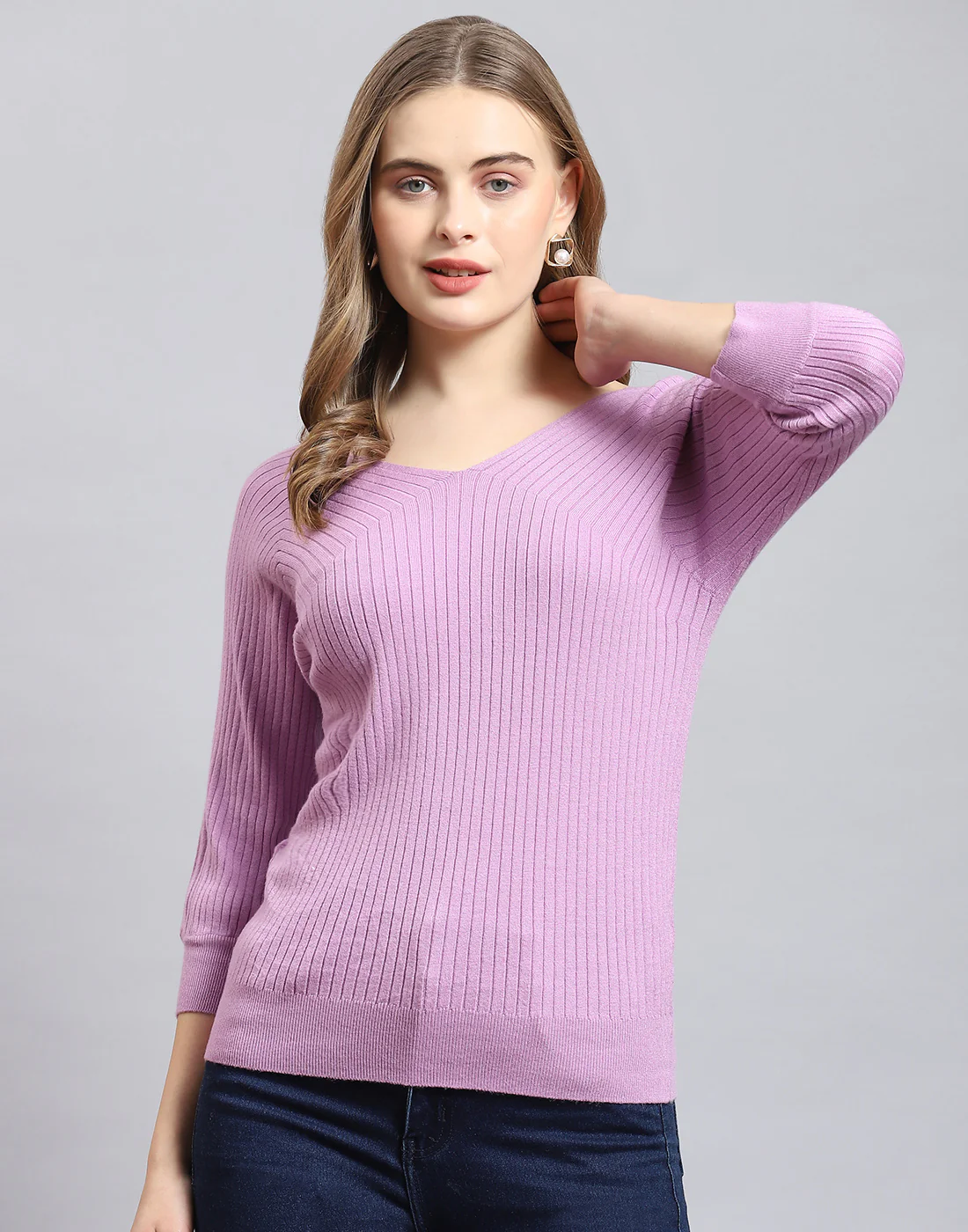 Women Purple Solid V Neck 3/4 Sleeve Top - Image 3