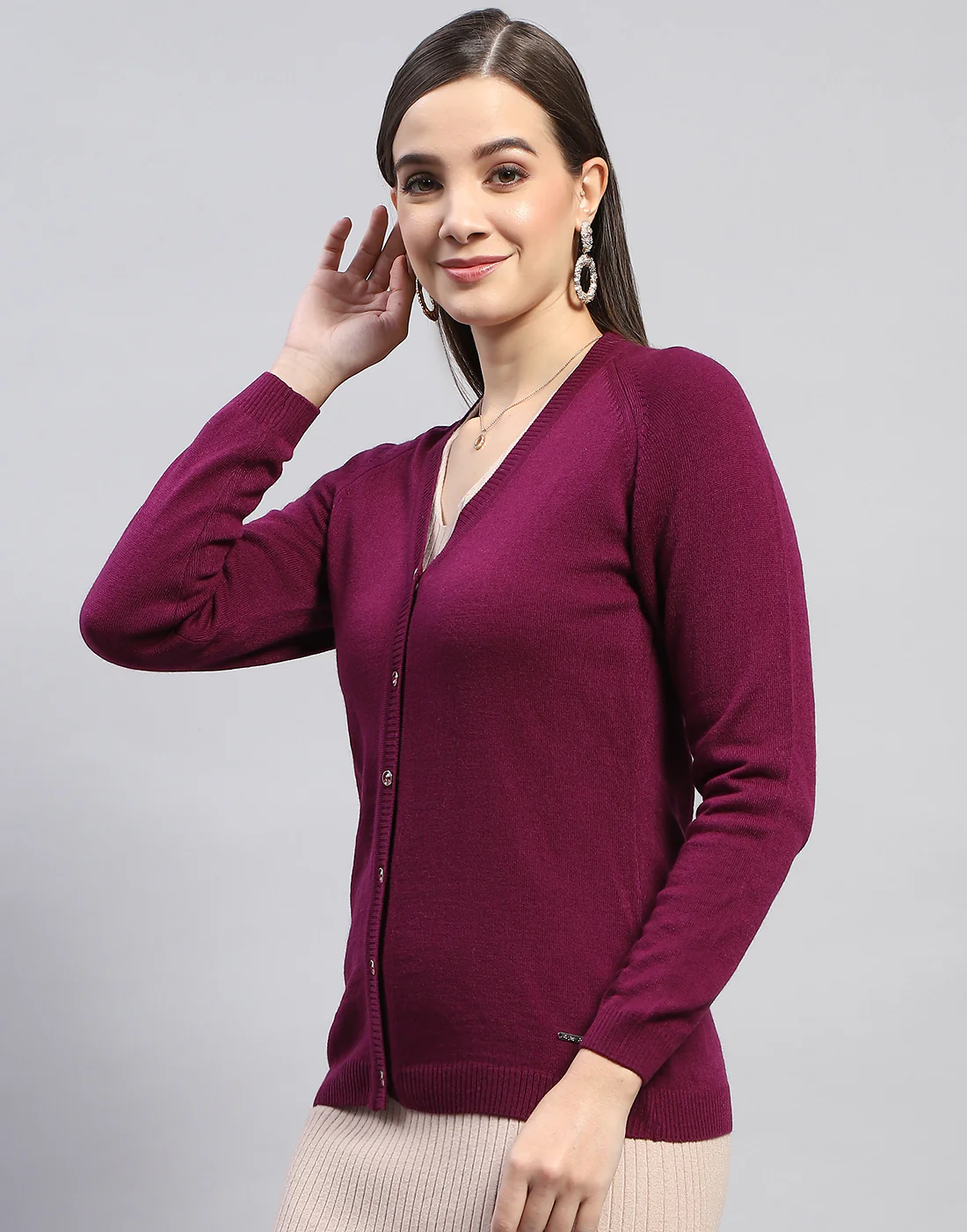 Women Purple Solid V Neck Full Sleeve Cardigan - Image 3