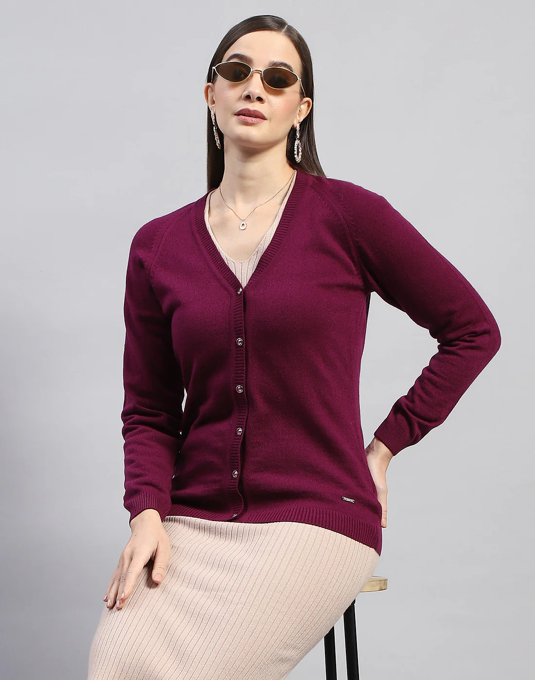 Women Purple Solid V Neck Full Sleeve Cardigan - Image 6