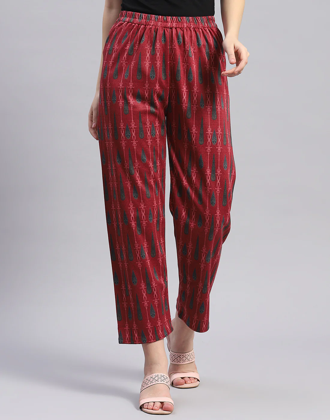 Women Red Embroidered Collar Full Sleeve Cords Set - Image 7