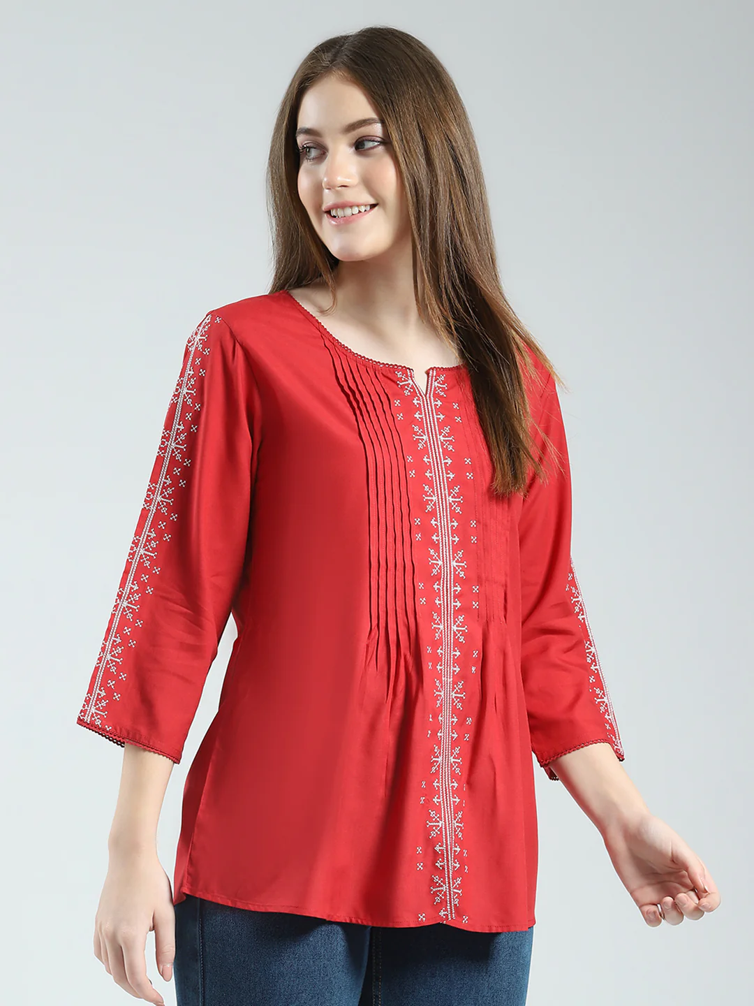 Women Red Printed Round Neck 3/4th Sleeve Top - Image 4