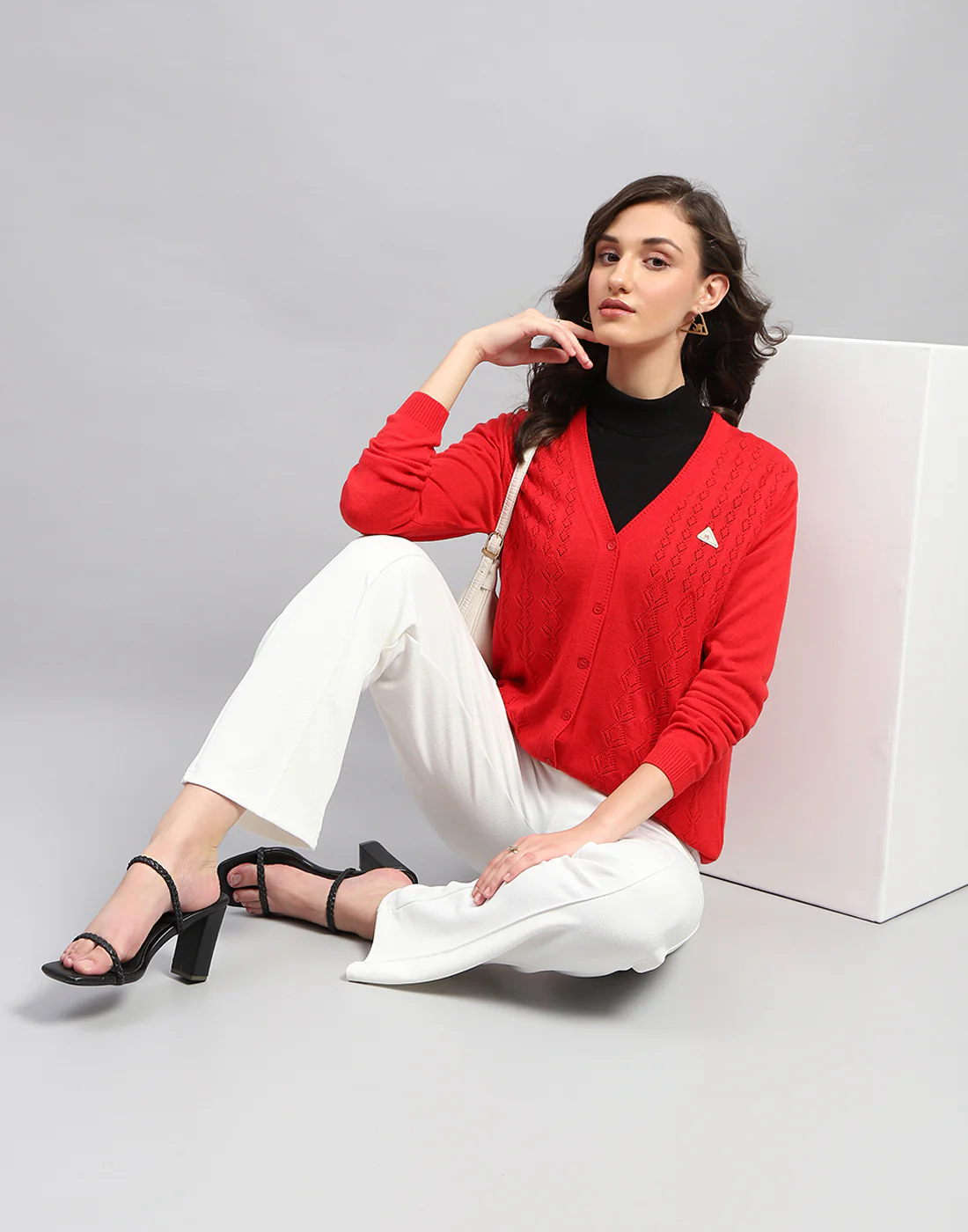Women Red Self Design V Neck Full Sleeve Cardigan - Image 6