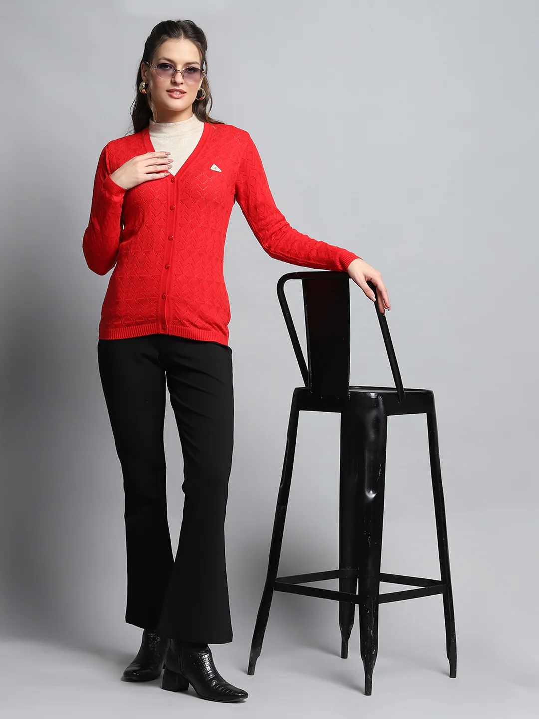 Women Red Self Design V Neck Full Sleeve Cardigan - Image 2