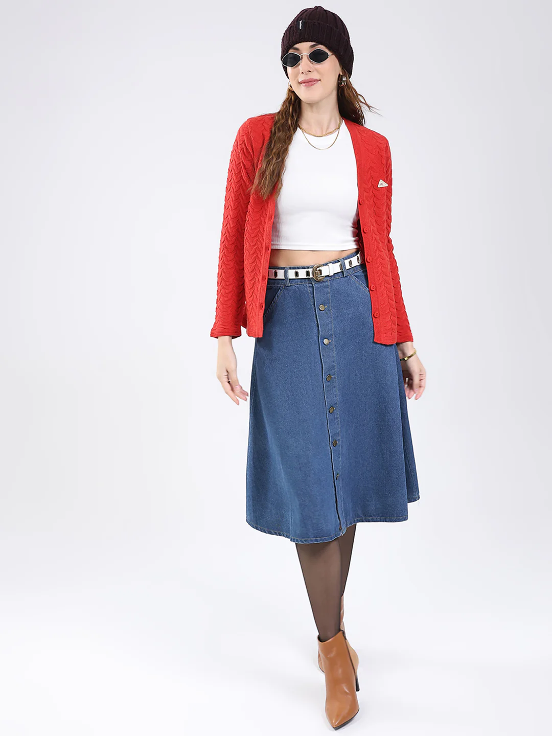 Women Red Self Design V Neck Full Sleeve Cardigan - Image 2