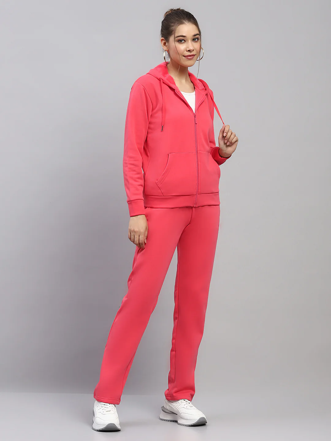 Women Red Solid Hooded Full Sleeve Tracksuit - Image 4