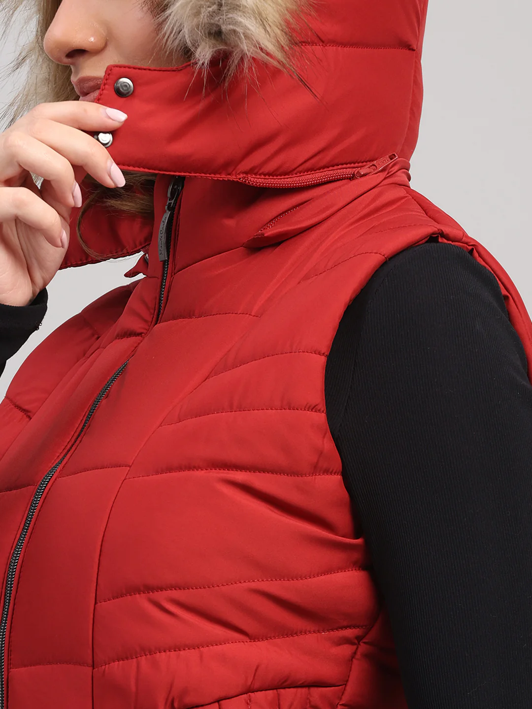 Women Red Solid Hooded Sleeveless Jacket - Image 8