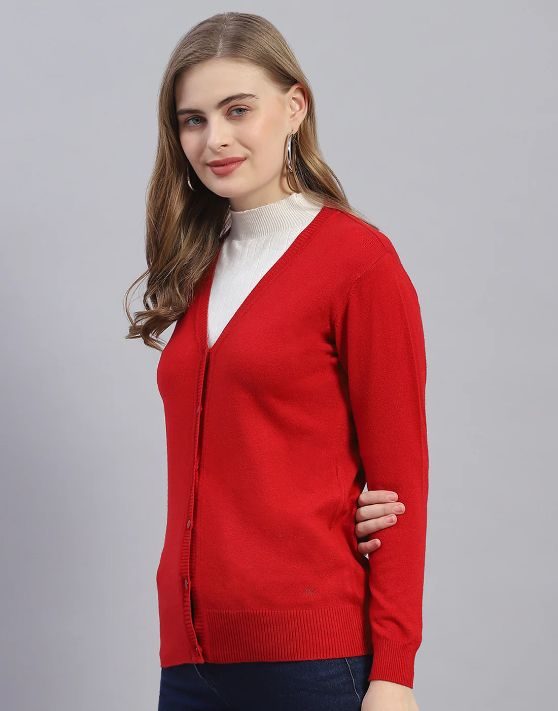 Women Red Solid V Neck Full Sleeve Cardigan - Image 3