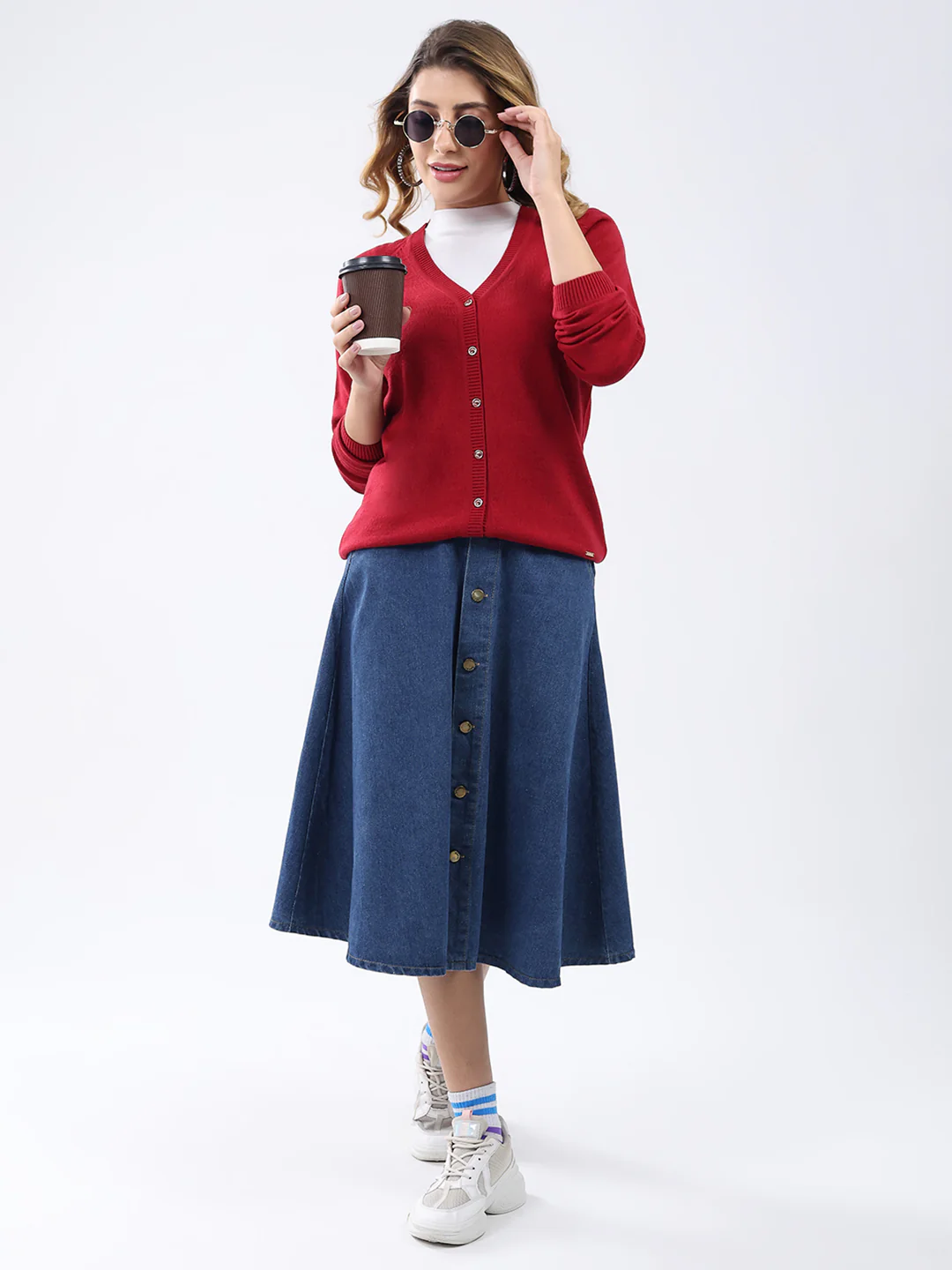 Women Red Solid V Neck Full Sleeve Cardigan - Image 2