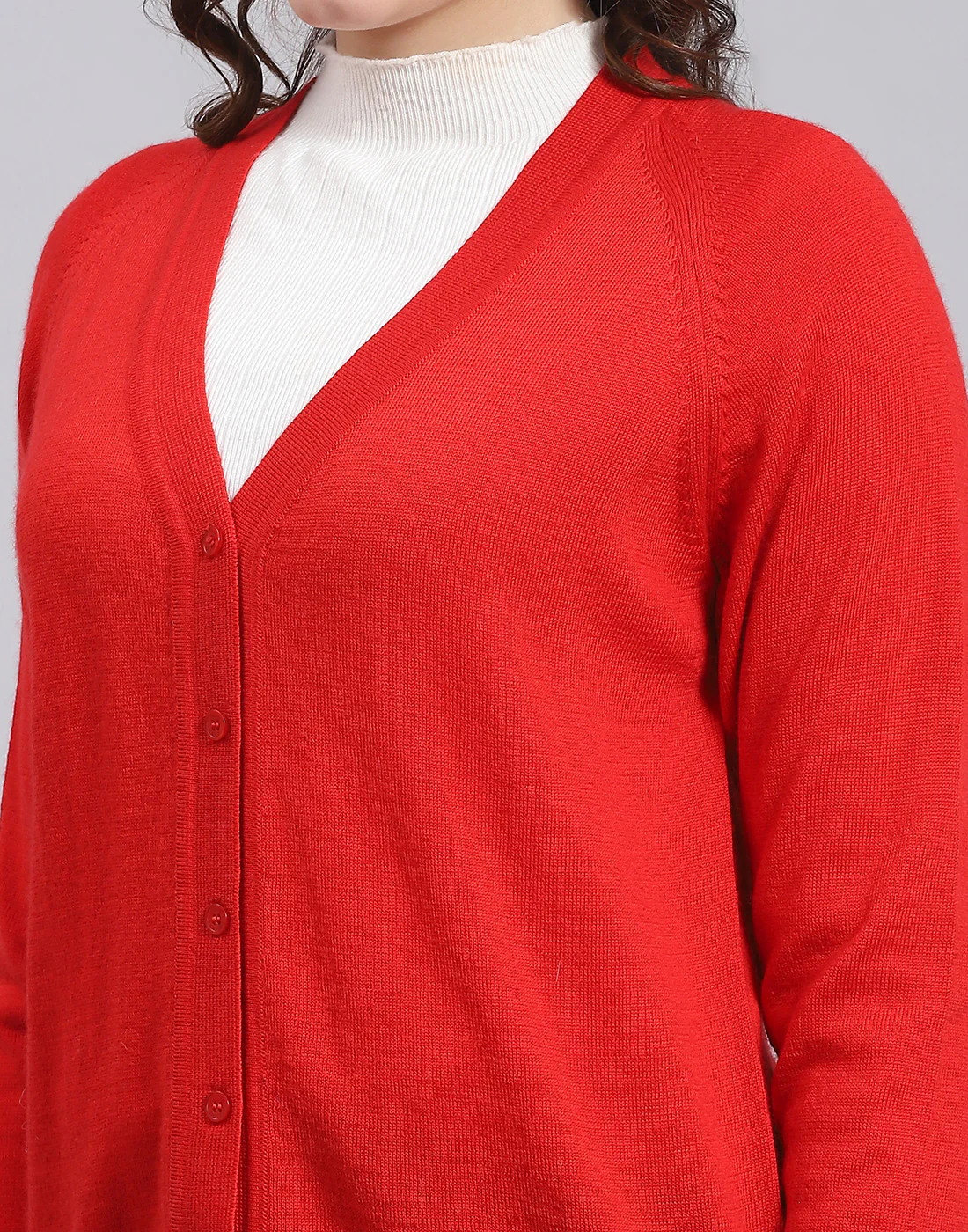 Women Red Solid V Neck Full Sleeve Sweater - Image 7