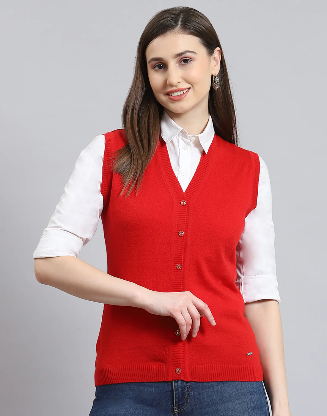Women Red Solid V Neck Sleeveless Cardigan - Image 2