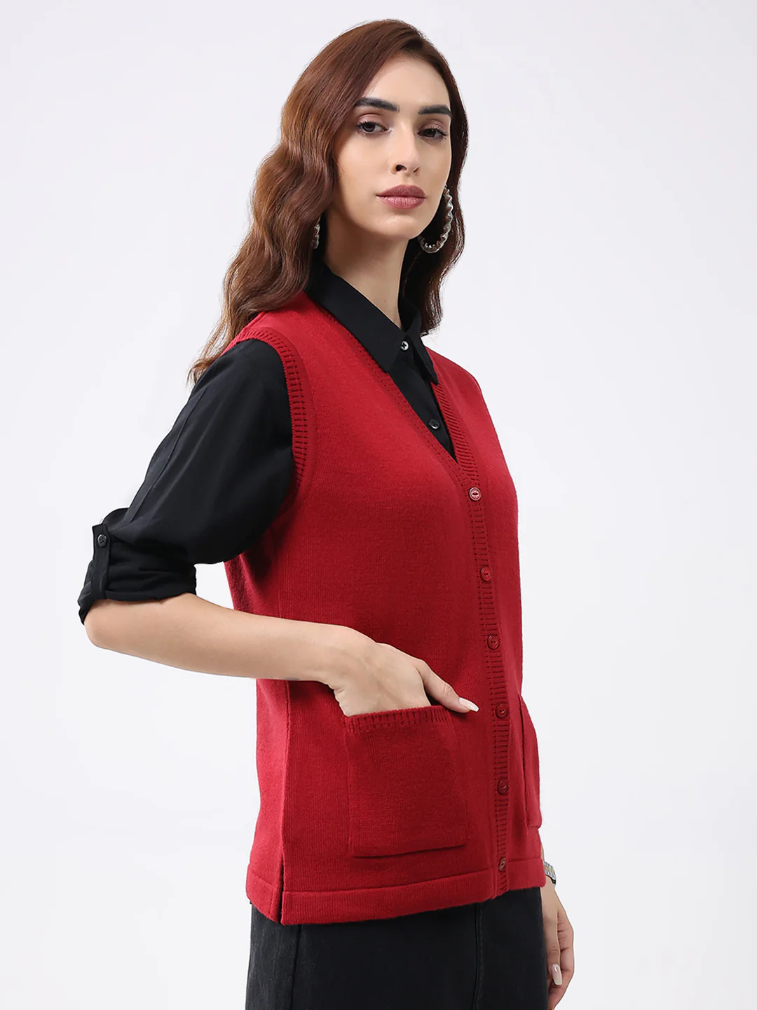 Women Red Solid V Neck Sleeveless Cardigan - Image 4