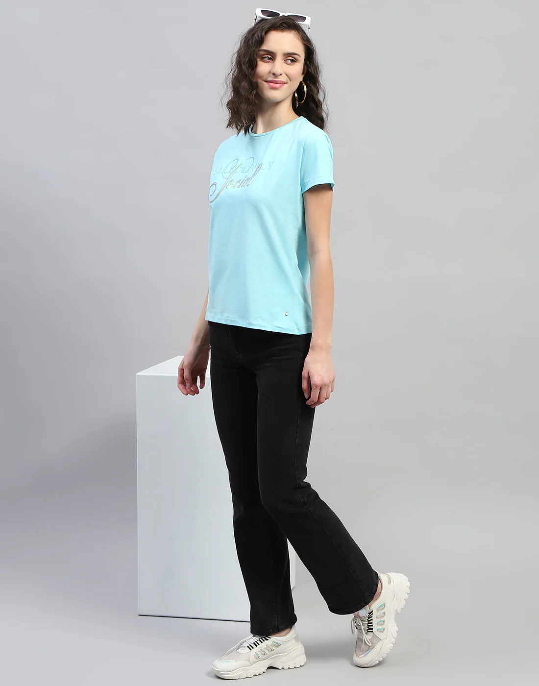 Women Sky Blue Printed Round Neck Half Sleeve Top - Image 2