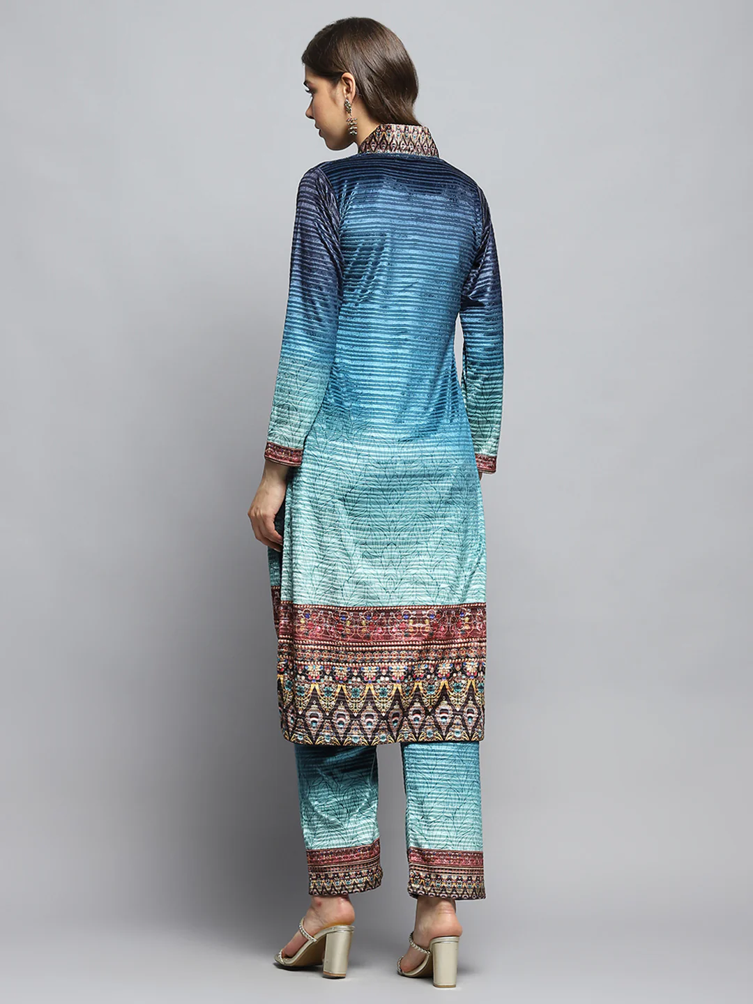 Women Sky Blue Self Design V Neck Full Sleeve Kurti Set with Bag - Image 2