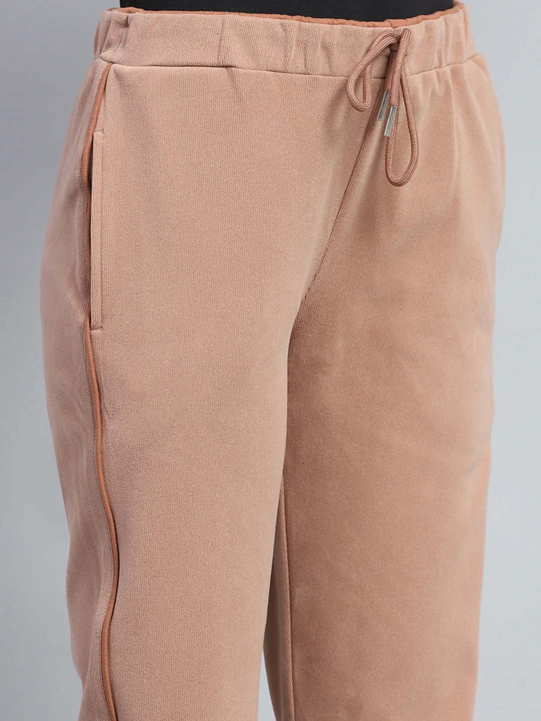 Women Tan Solid Mock Neck Full Sleeve Winter Tracksuit - Image 8