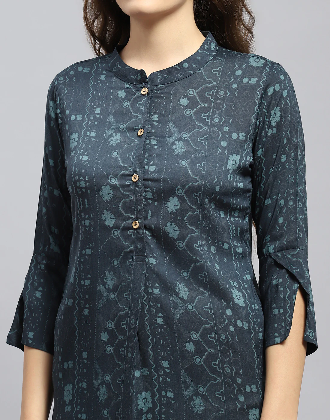 Women Teal Blue Printed Mandarin Collar 3/4 Sleeve Tunic - Image 2