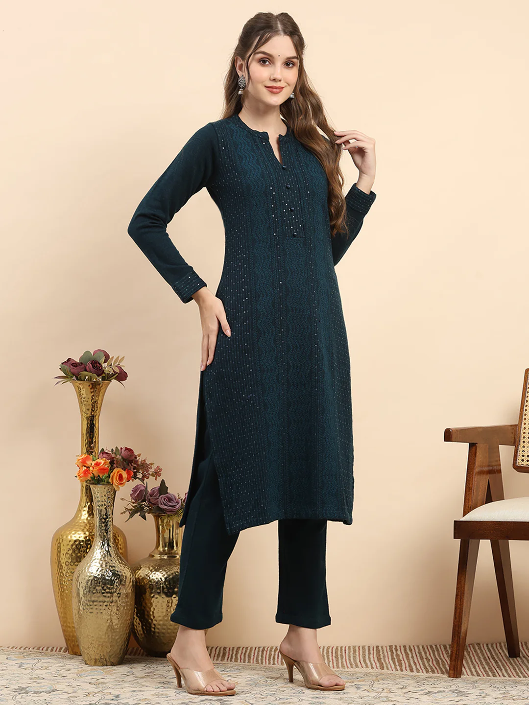 Women Teal Blue Printed Round Neck Full Sleeve Kurti Set for Winter - Image 4