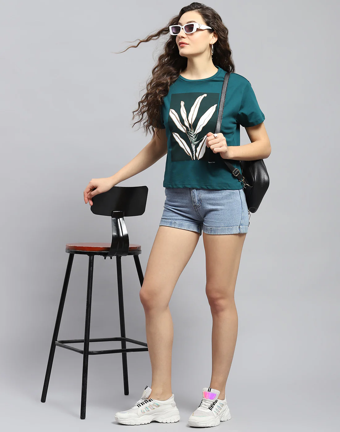 Women Teal Blue Printed Round Neck Half Sleeve Top - Image 2