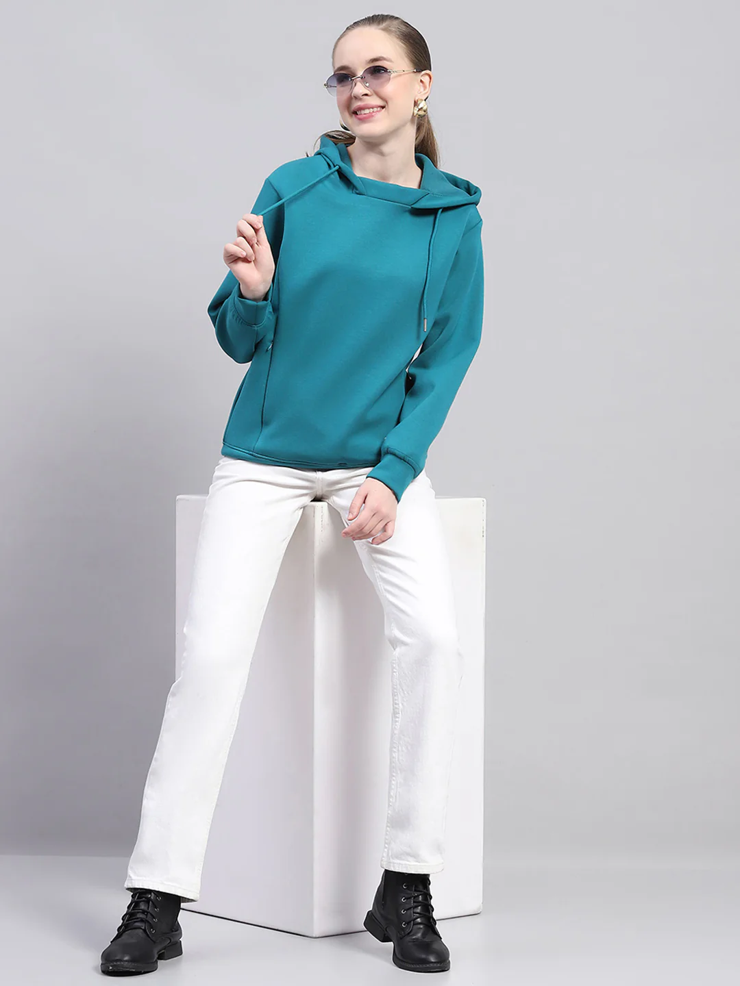 Women Teal Blue Solid Hooded Full Sleeve Sweatshirt - Image 2