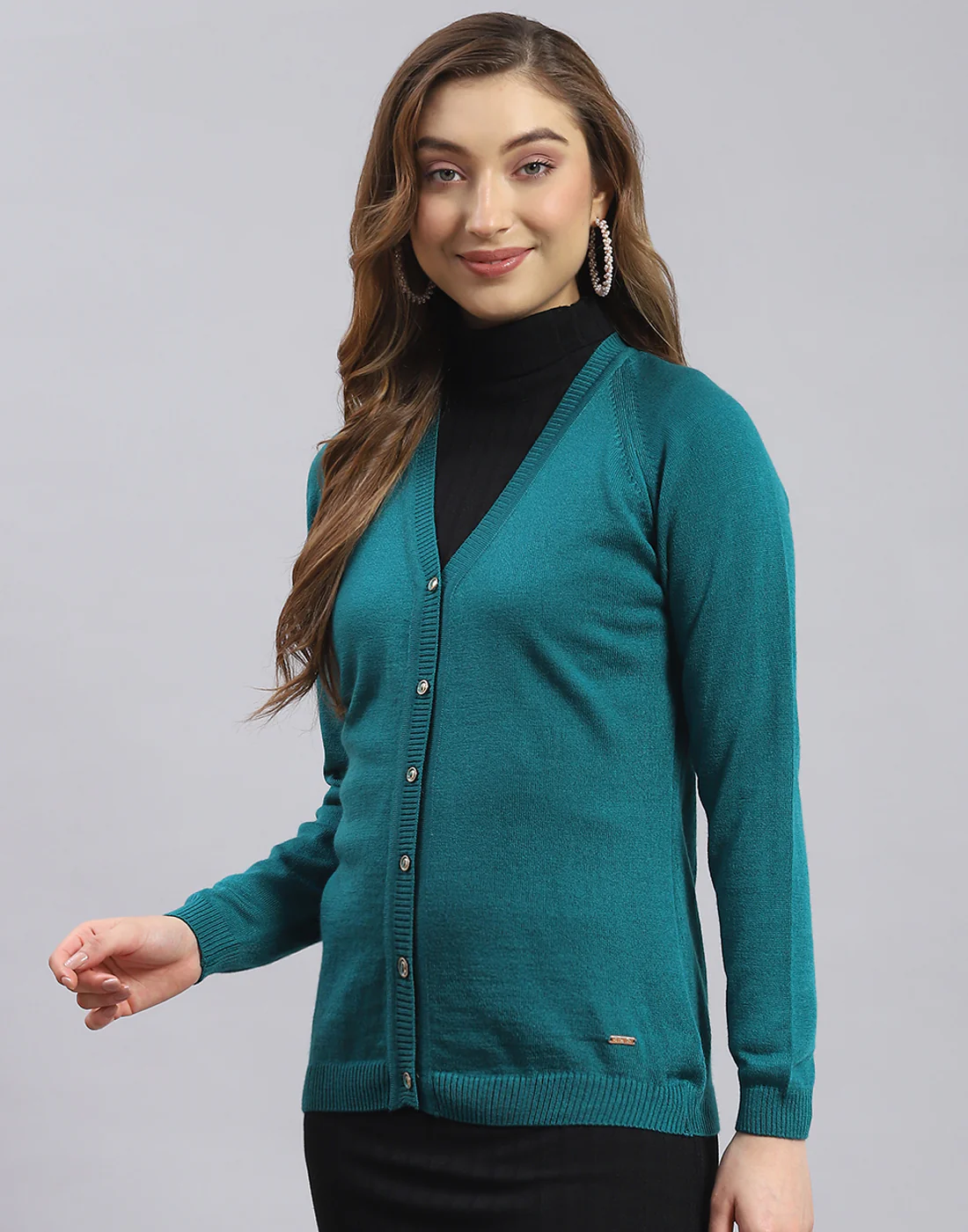 Women Teal Blue Solid V Neck Full Sleeve Sweater - Image 3