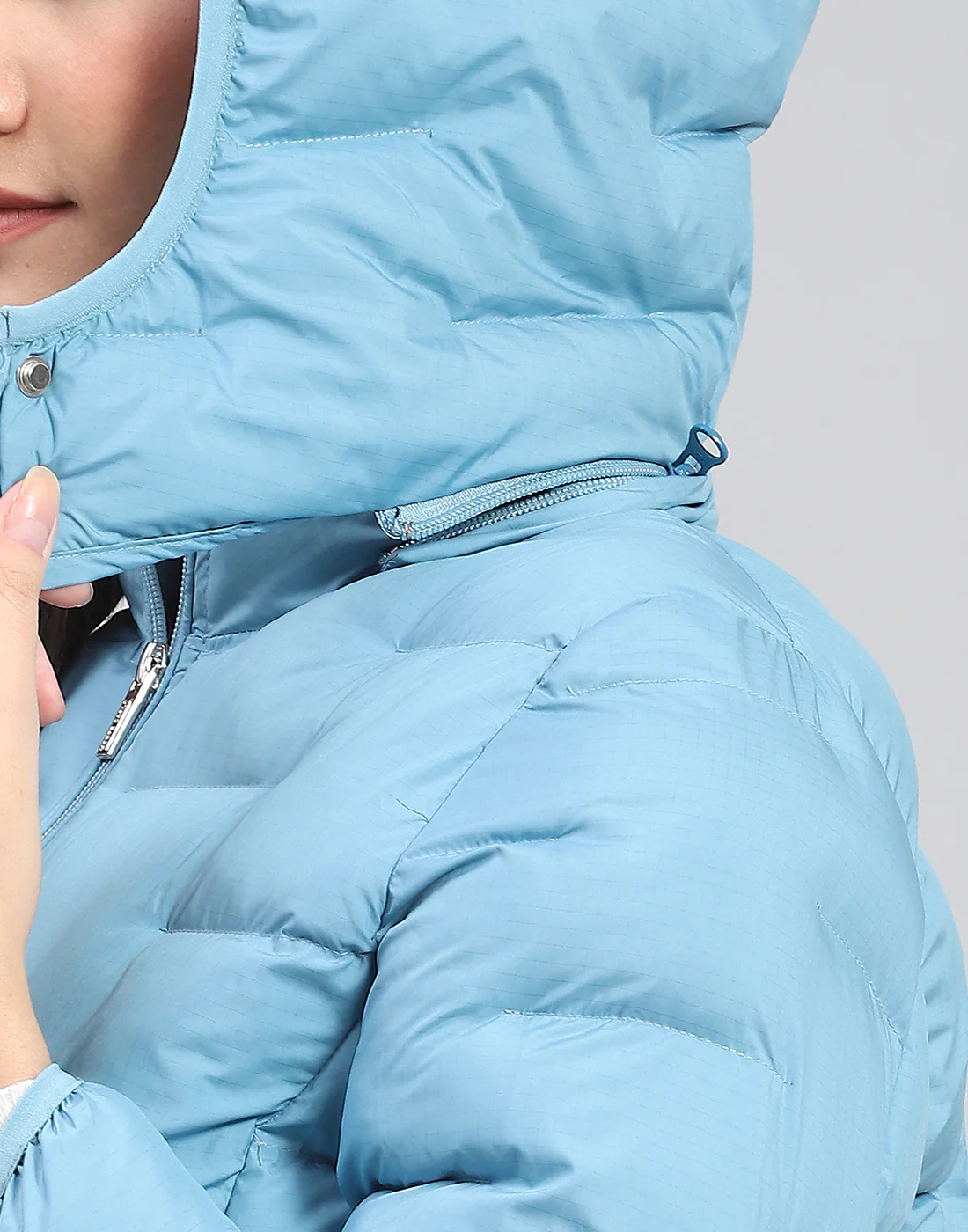 Women Turquoise Blue Solid Hooded Full Sleeve Jacket - Image 8
