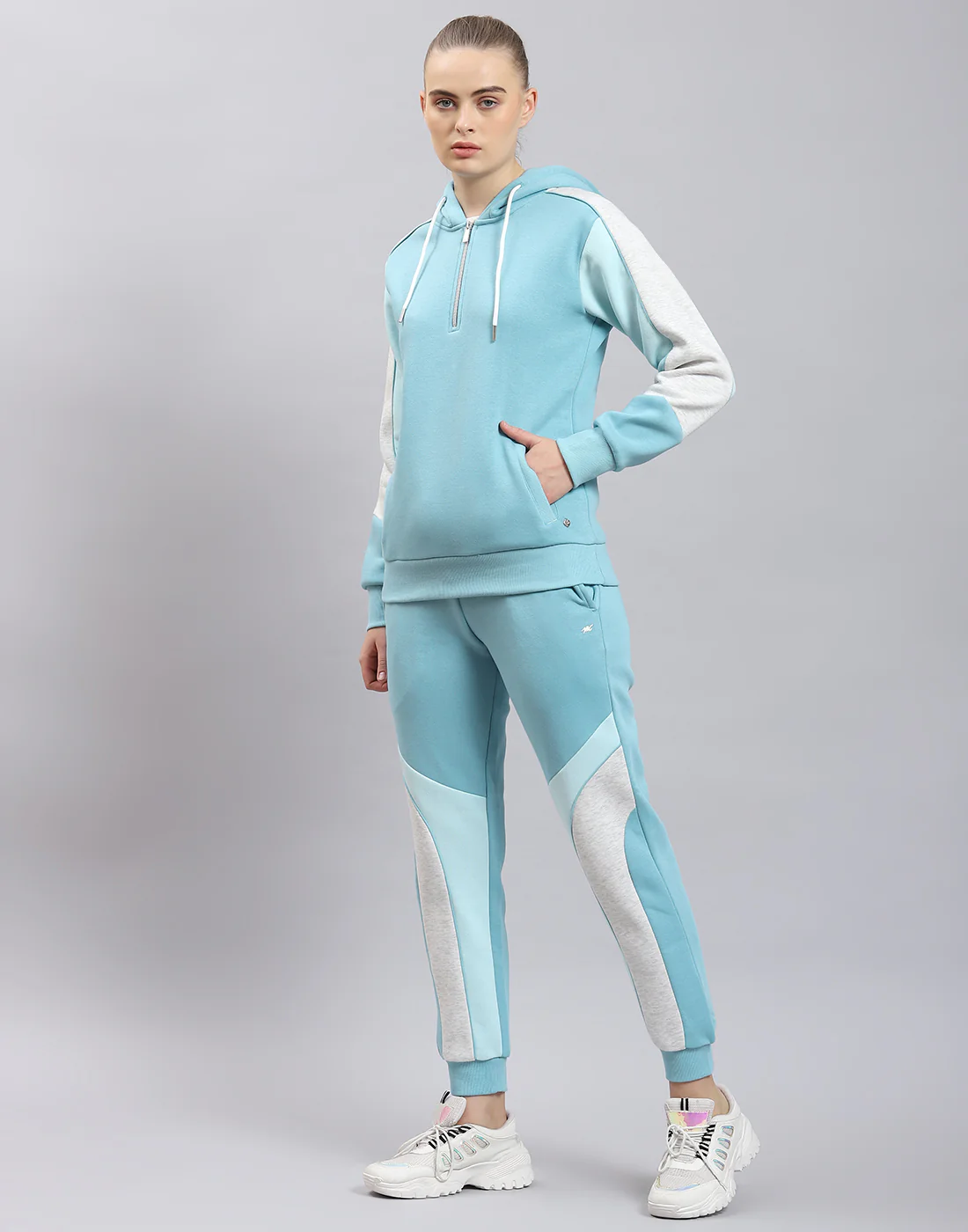 Women Turquoise Blue Solid Hooded Full Sleeve Tracksuit - Image 3