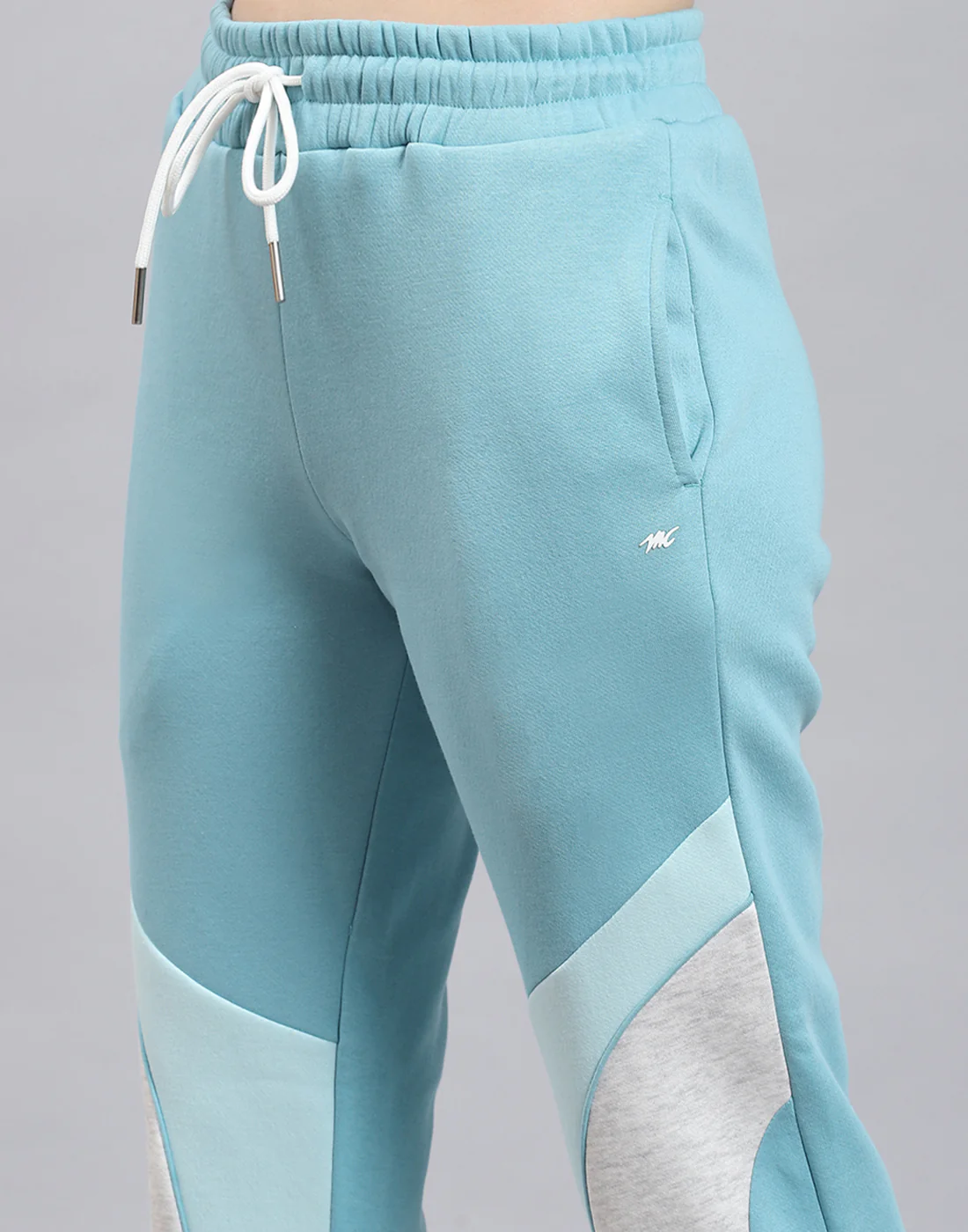 Women Turquoise Blue Solid Hooded Full Sleeve Tracksuit - Image 8