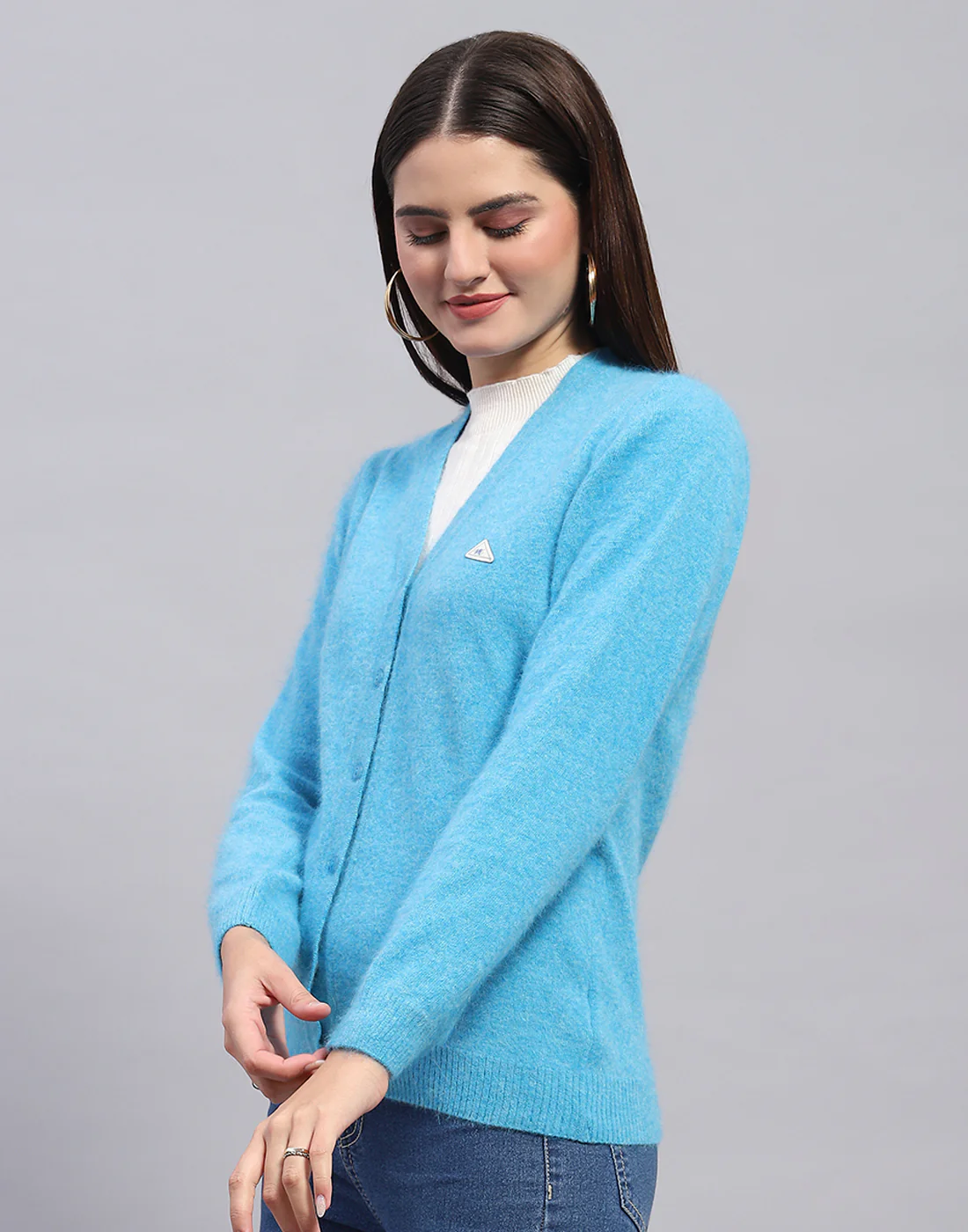 Women Turquoise Blue Solid V Neck Full Sleeve Cardigan - Image 3