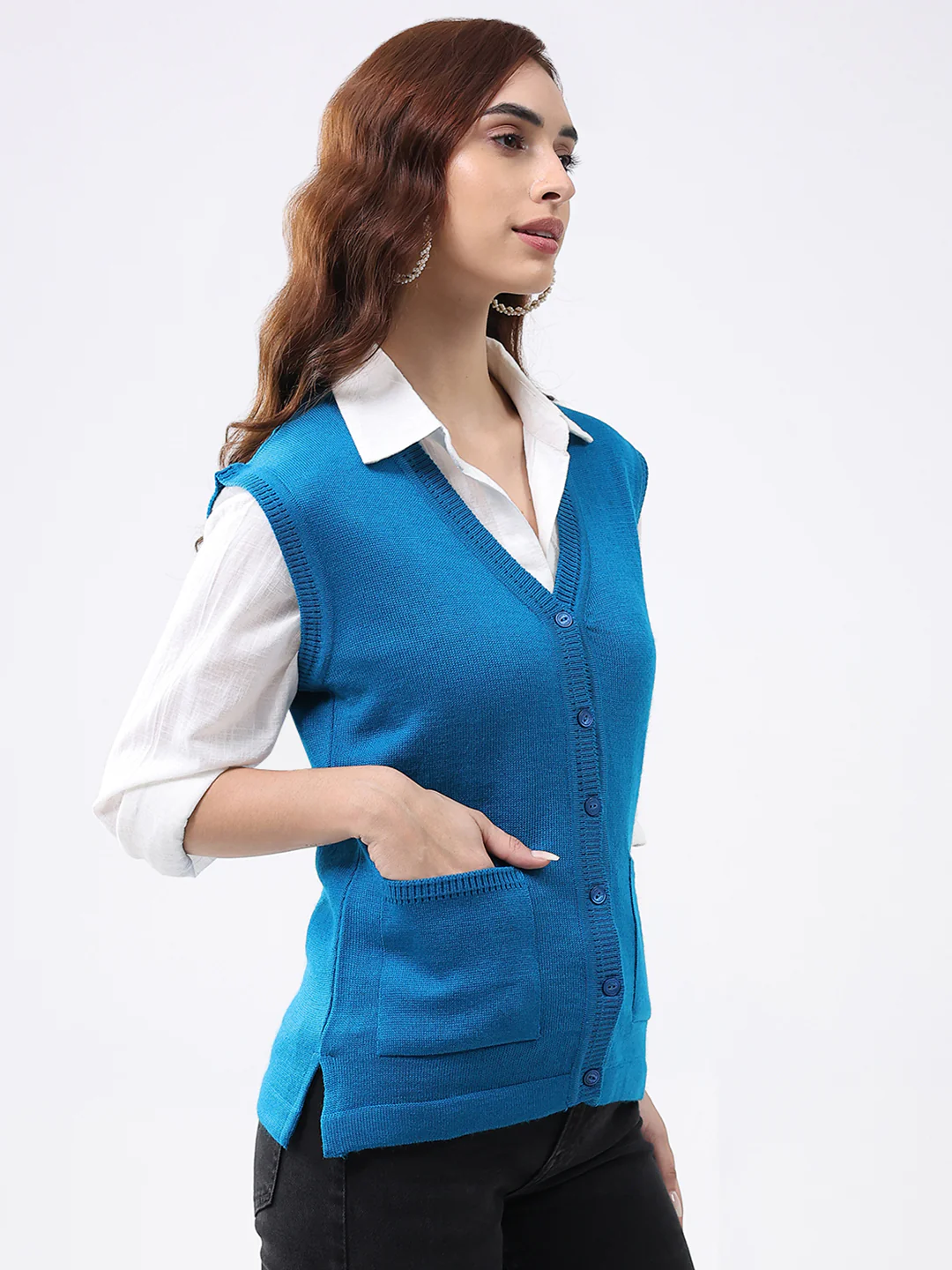 Women Turquoise Blue Solid V Neck Sleeveless Cardigan - Image 4