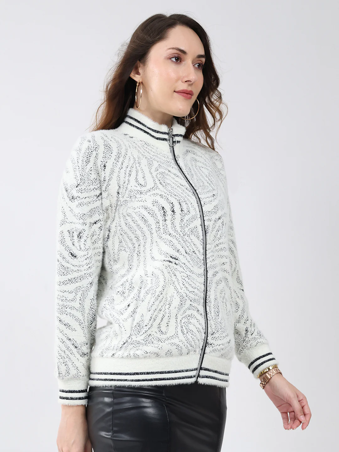 Women White Self Design Mock Neck Full Sleeve Sweatshirt - Image 4