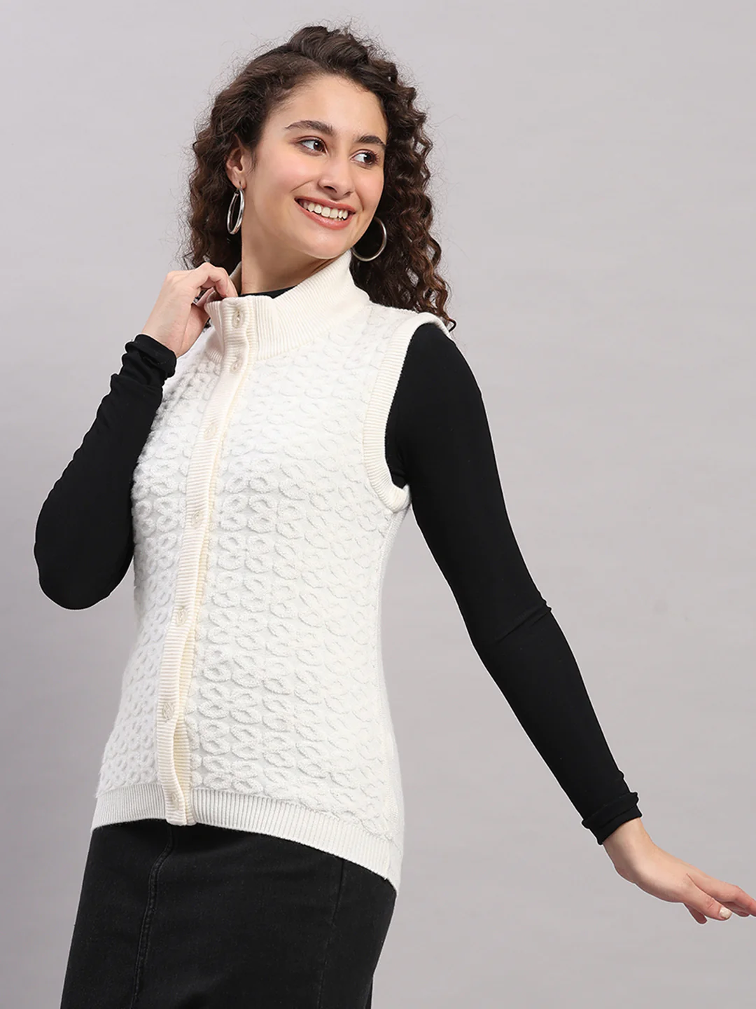 Women White Self Design V Neck Sleeveless Cardigan - Image 3