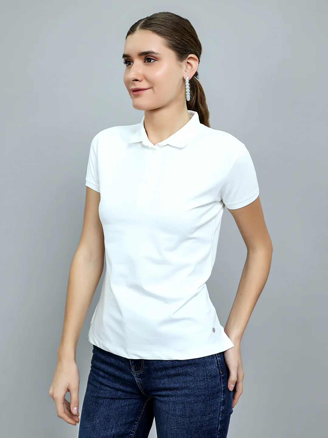 Women White Solid Collar Half Sleeve T-Shirt - Image 2