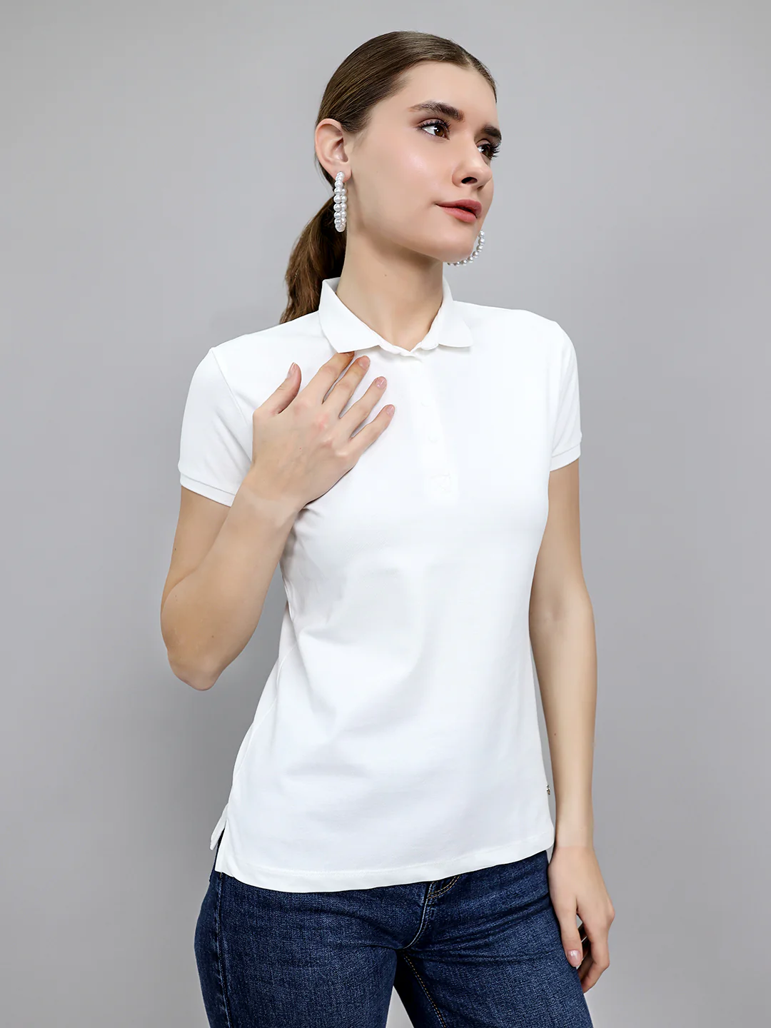 Women White Solid Collar Half Sleeve T-Shirt - Image 3