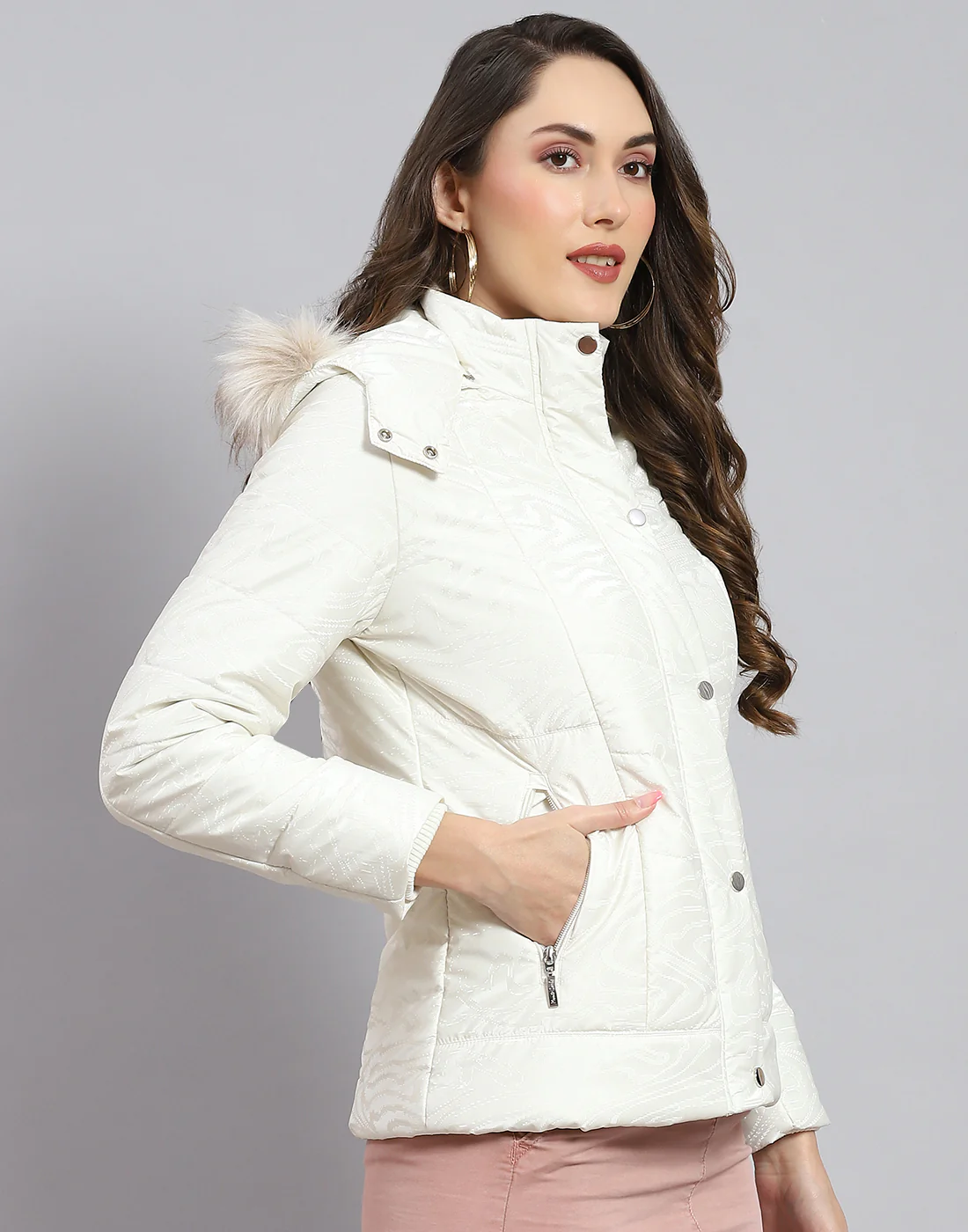 Women White Solid Hooded Full Sleeve Jacket - Image 3