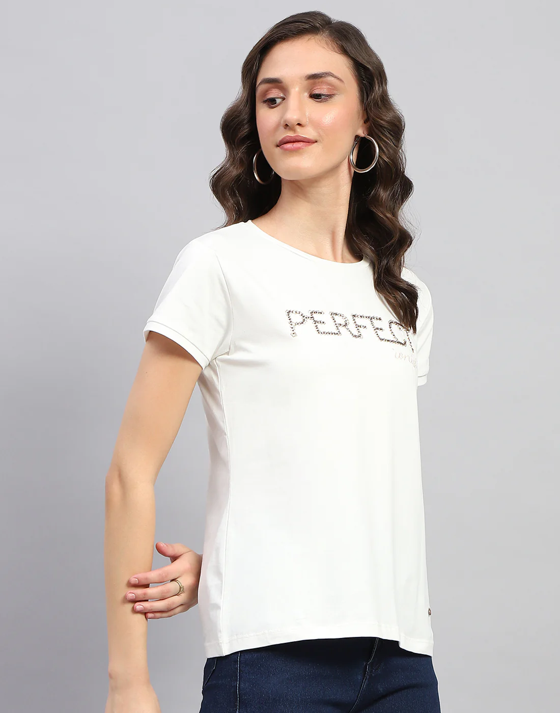 Women White Solid Round Neck Half Sleeve Top - Image 4