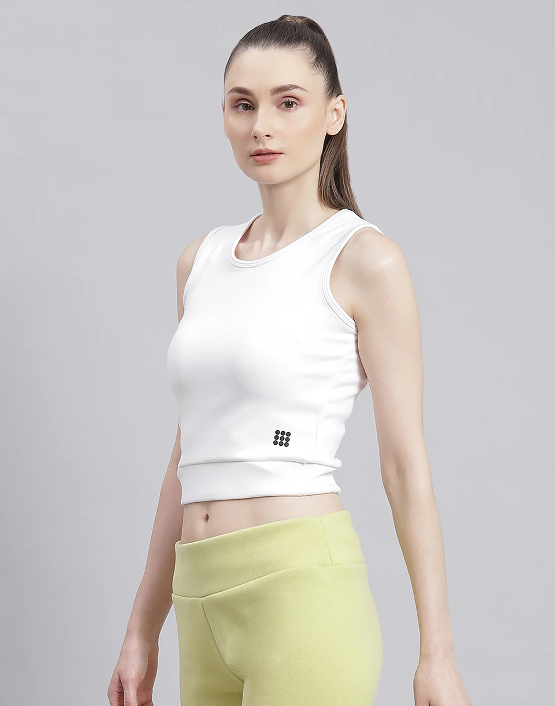 Rock.it Women White Solid Round Neck Sleeveless Top - Image 3