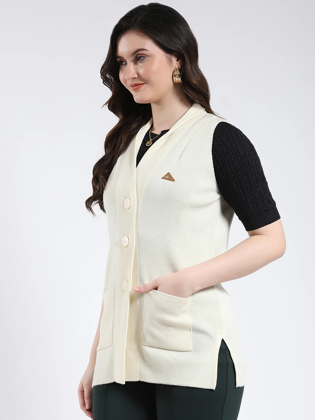 Women White Solid V Neck Sleeveless Cardigan - Image 3